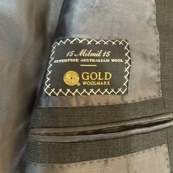 Ermenegildo Zegna 3 button front sport coat 100% Wool beautiful fabric - Picture 5 of 6